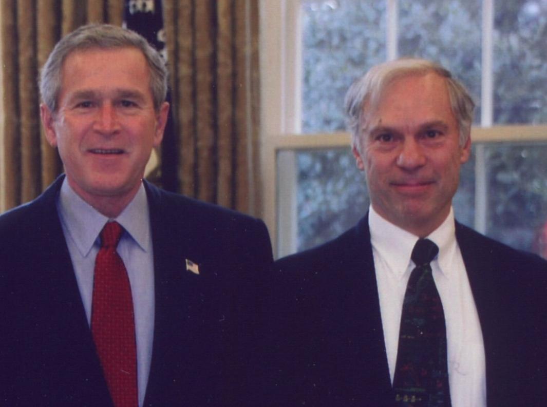 Al visits W in the Oval Office